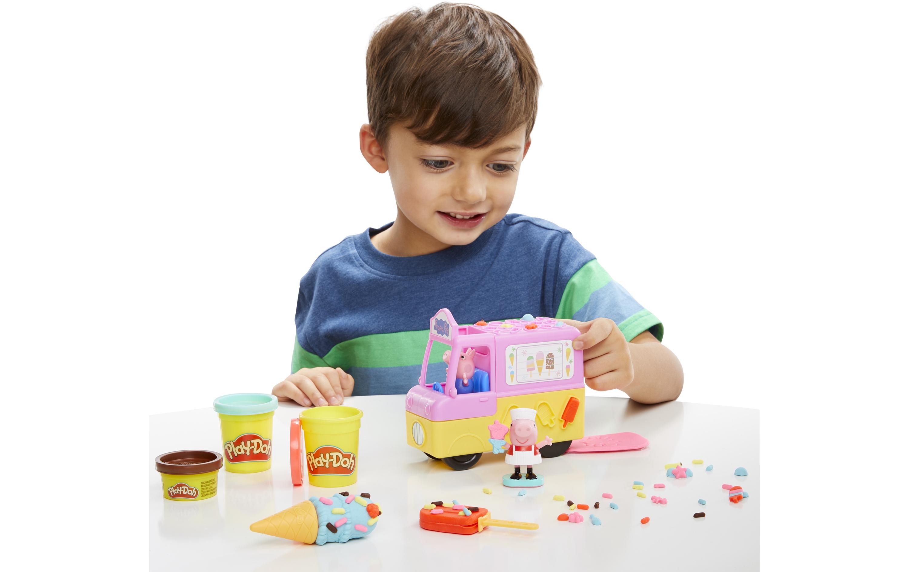 Knetspielzeug Peppa`s Ice Cream PlaysetPeppas Eiscreme-Spielset mit 5 Knetdosen