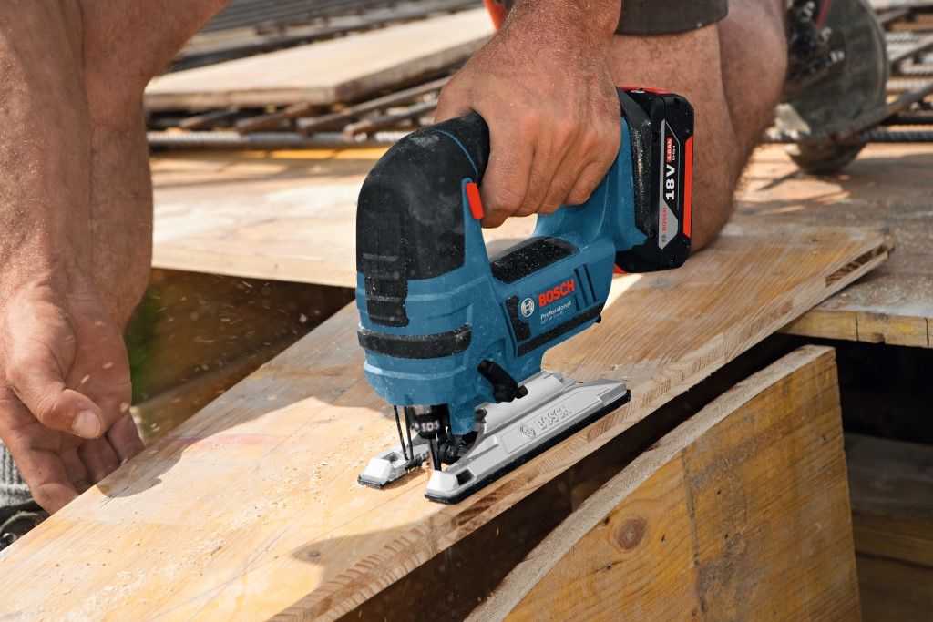 Bosch GST 18V-LI B Li-ion accu decoupeerzaag body in L-Boxx - 06015A6101