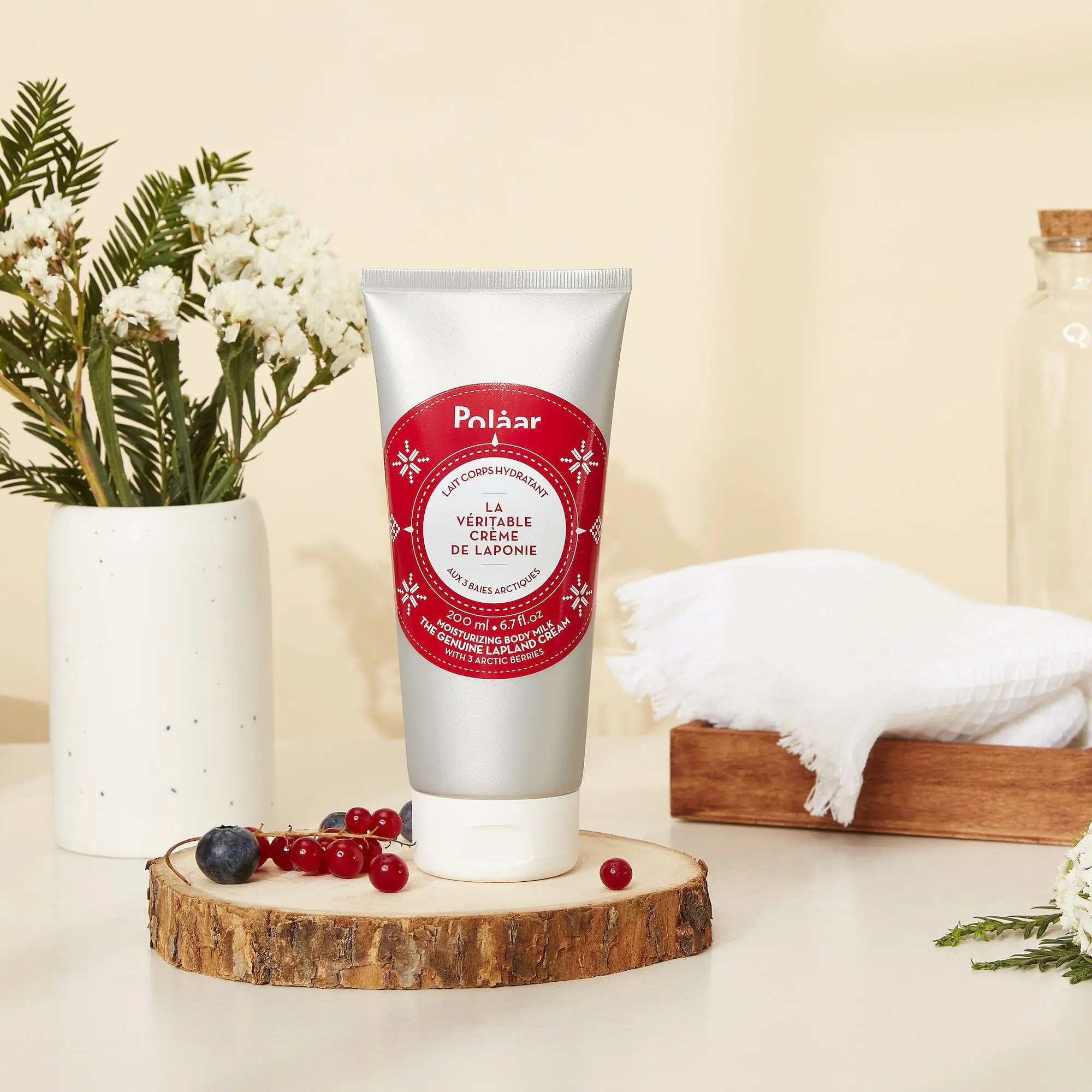 Polaar - La Véritable Crème de Laponie Lait Corps Hydratant aux 3 Baies Arctiques- Hydratant et nourrissant