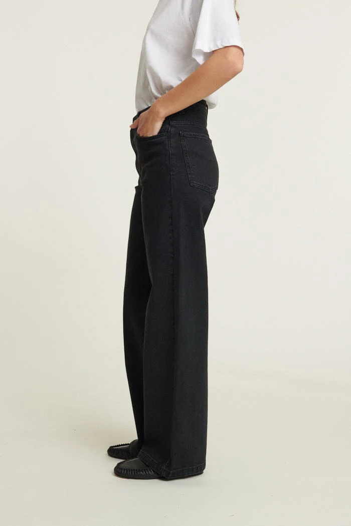 Basic Apparel Enya Jeans BA567-09
