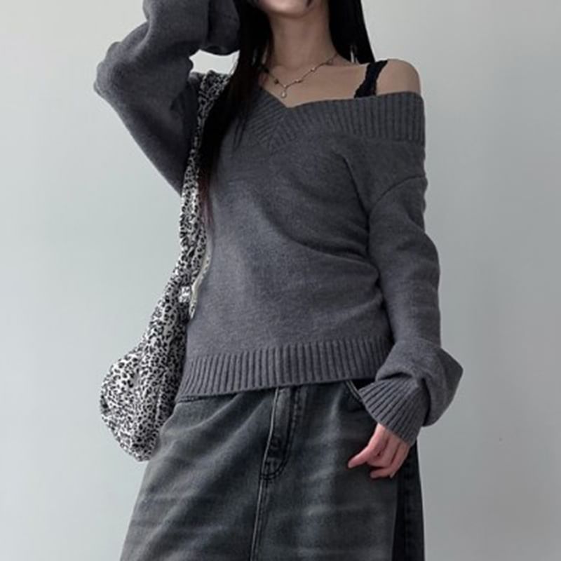 Sosana - Lange mouwen off-shoulder V-hals effen slim-fit trui