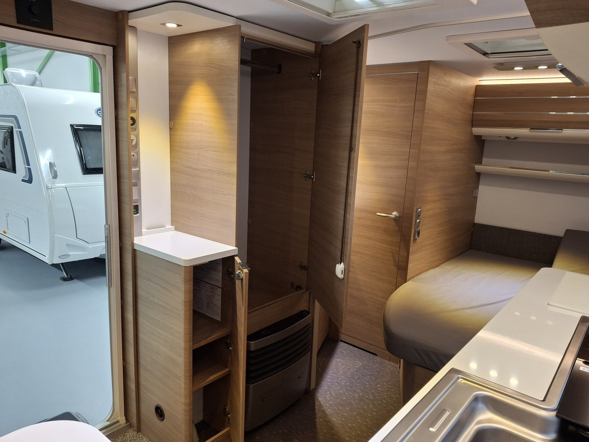 Adria Adora 462 UP 2020 caravan