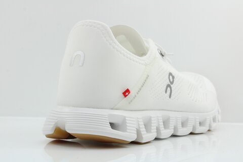 On Cloud 5 Coast
