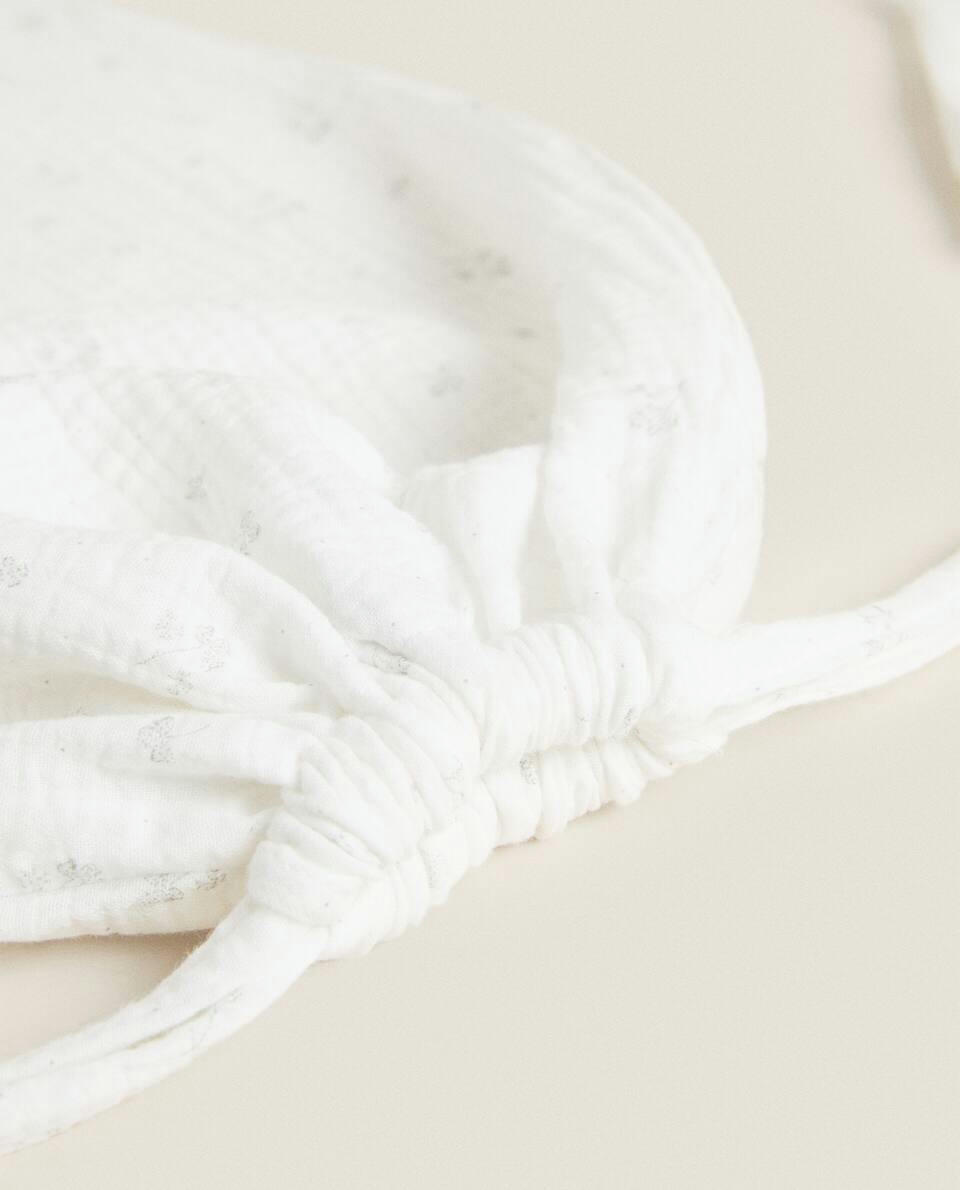 SACO DE ROUPA GRANDE COM ESTAMPA DE TREVO
