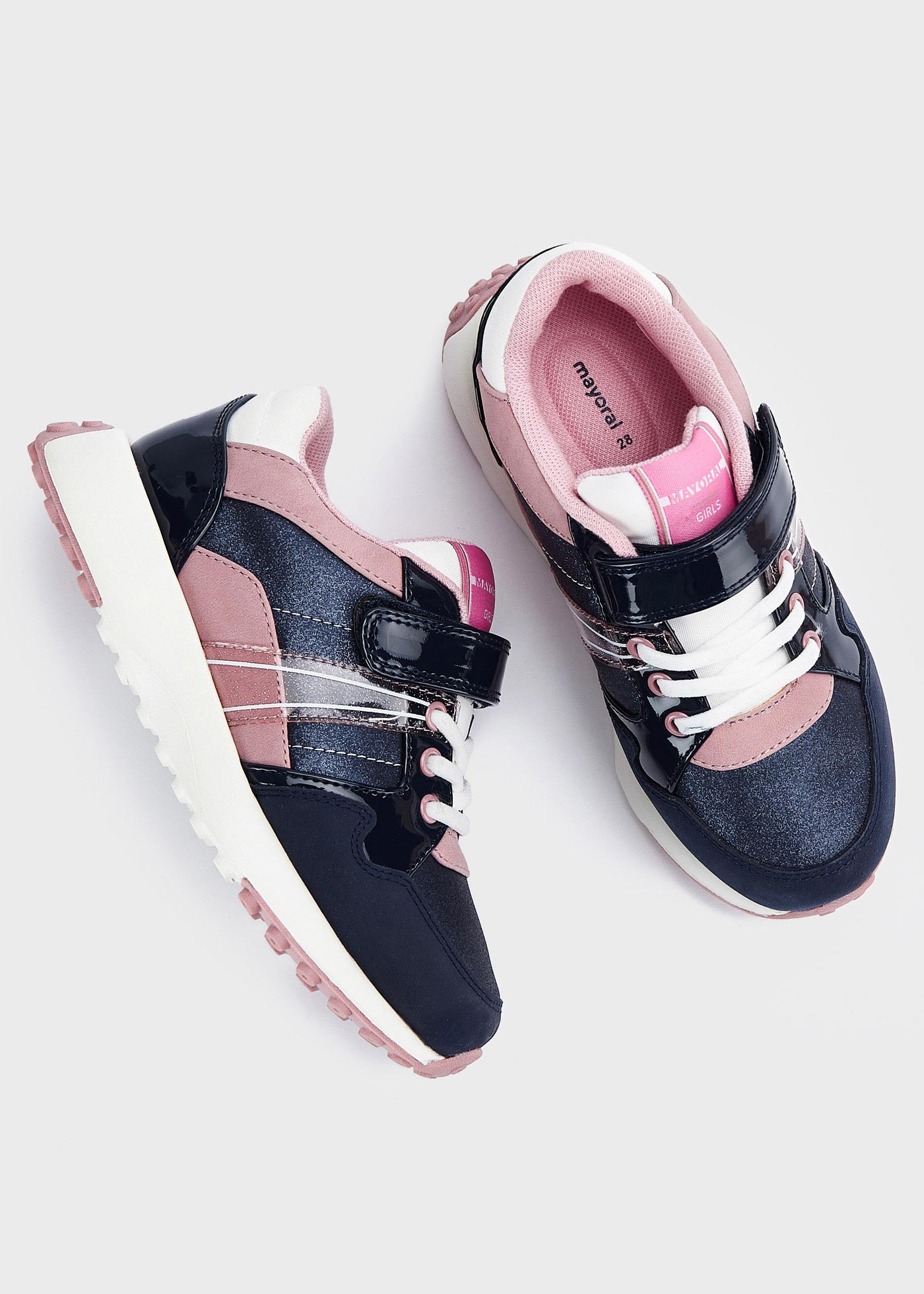 Tênis esportivos multicoloridos para meninas