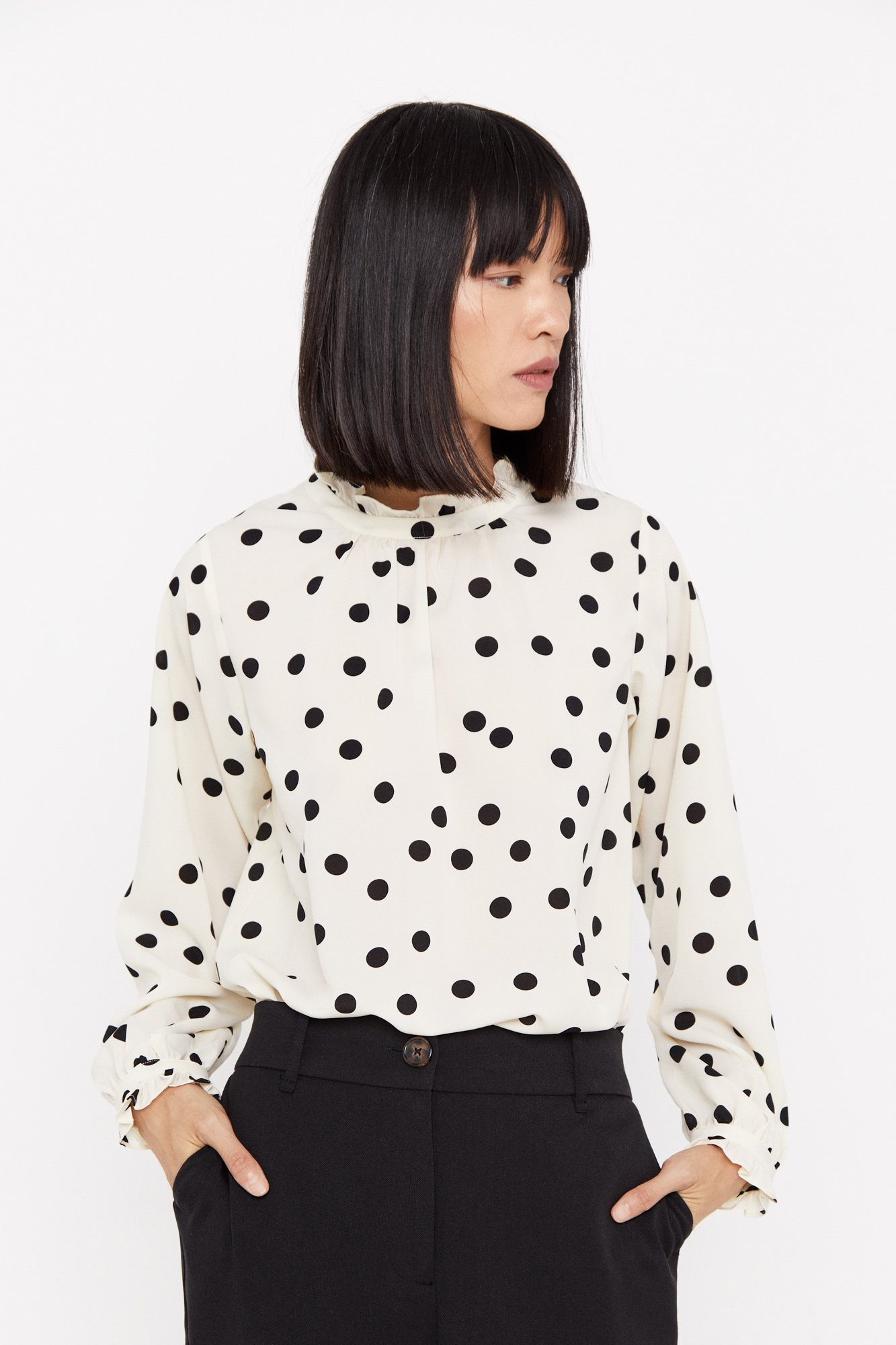 blusa de bolinhas