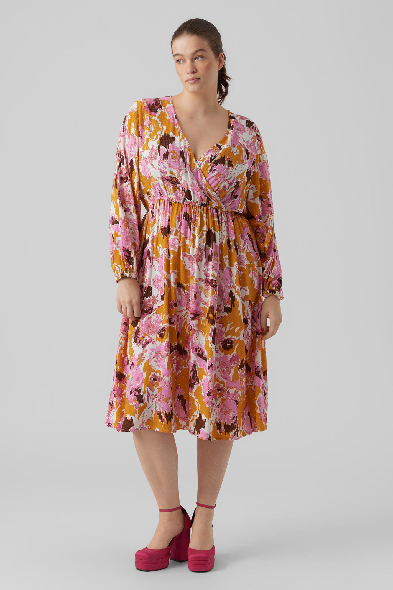 Vestido midi plus size - Laranja
