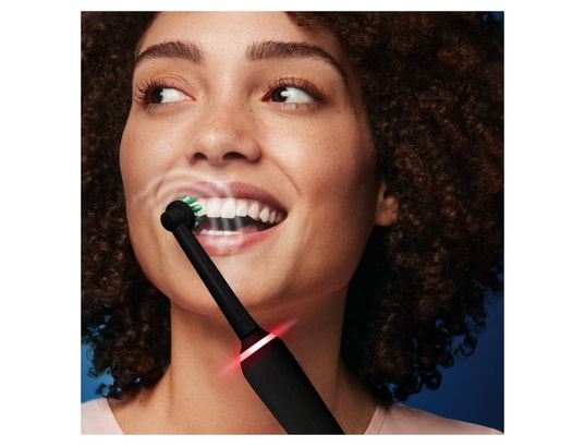 ORAL B - Oral-b - pro 3 avec etui de voyage - noires - 2 brosses à de...