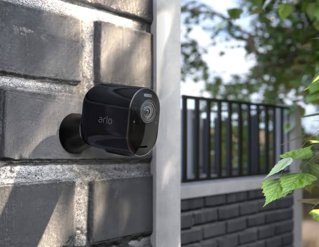 Arlo Ultra 2 4K trådløst sikkerhedskamerasystem 4-pak (sort)