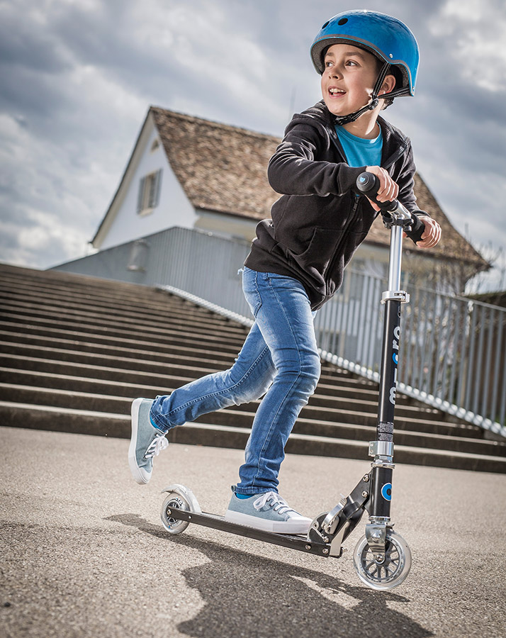Kinder-Scooter MICRO SPRITE – SPECIAL EDITION gestreift in schwarz
