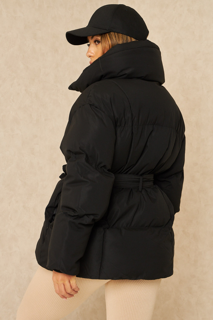 Doudoune courte matelassée noire ceinturée