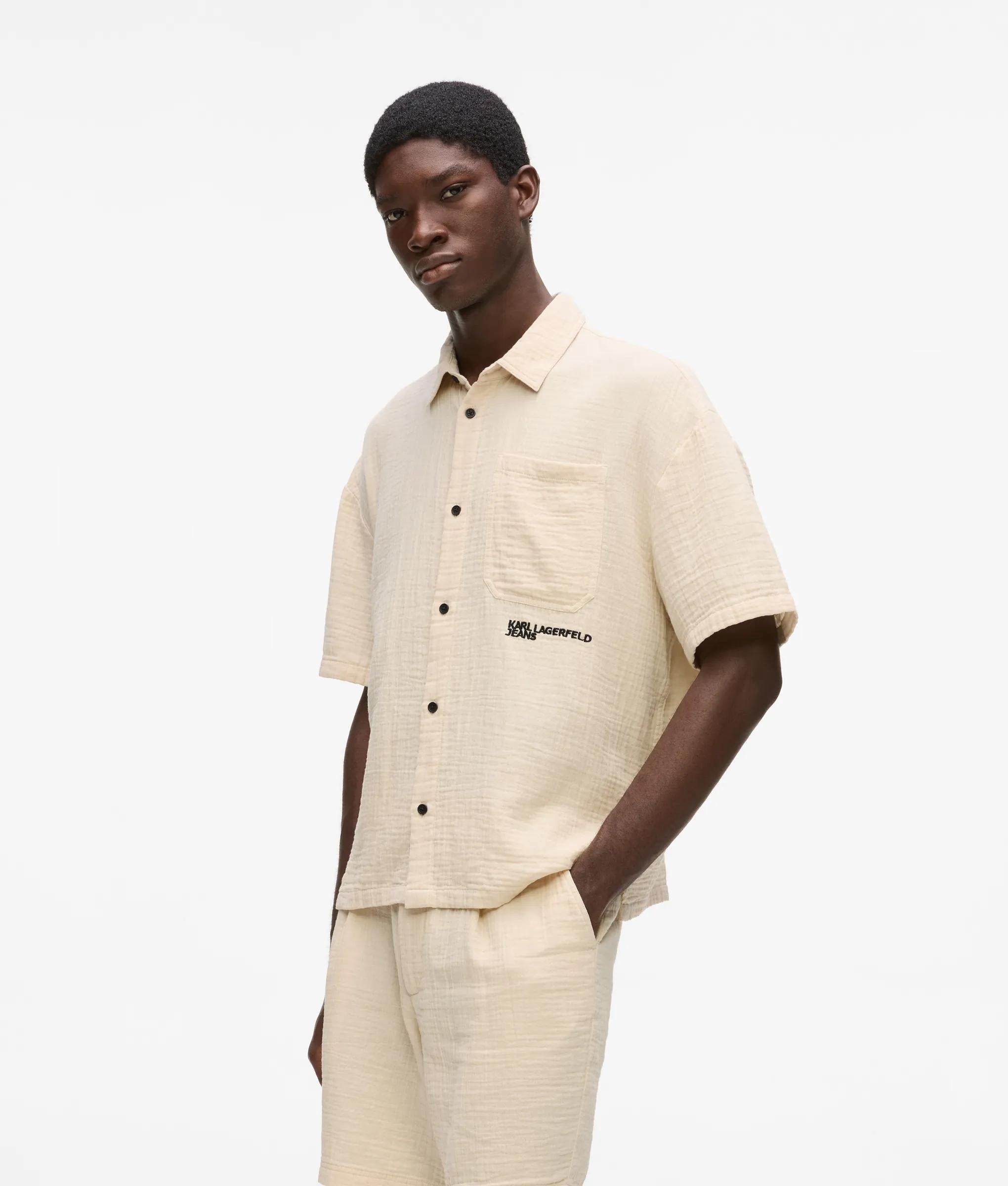 Gekreukt shirt met korte mouwen