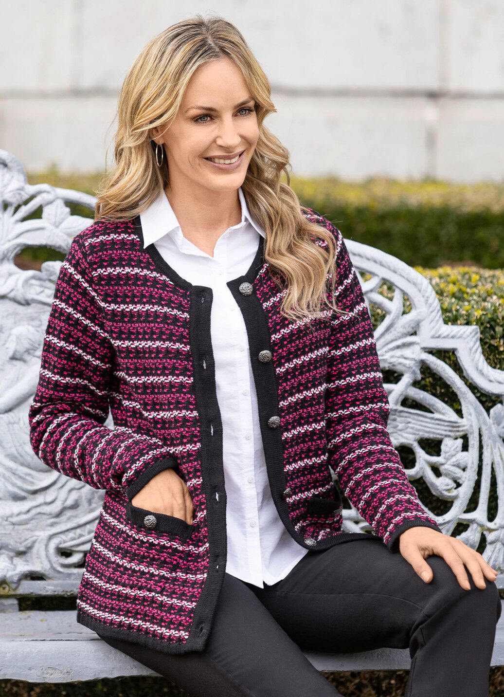 Strickjacke in Jacquard-Dessin