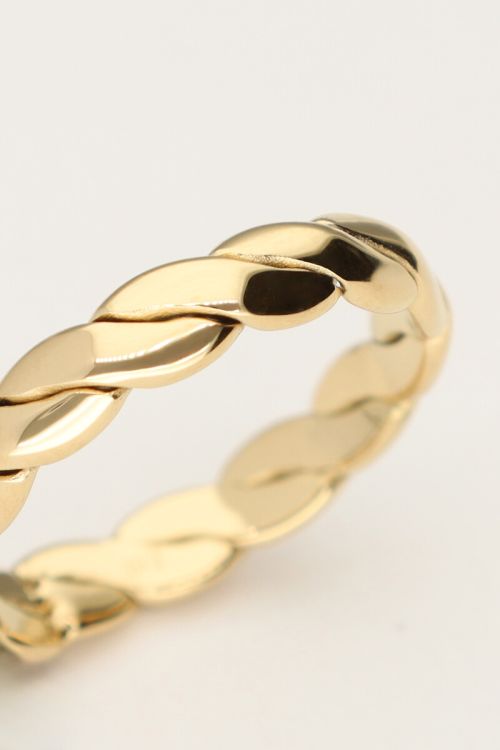 Iconic ring gevlochten
