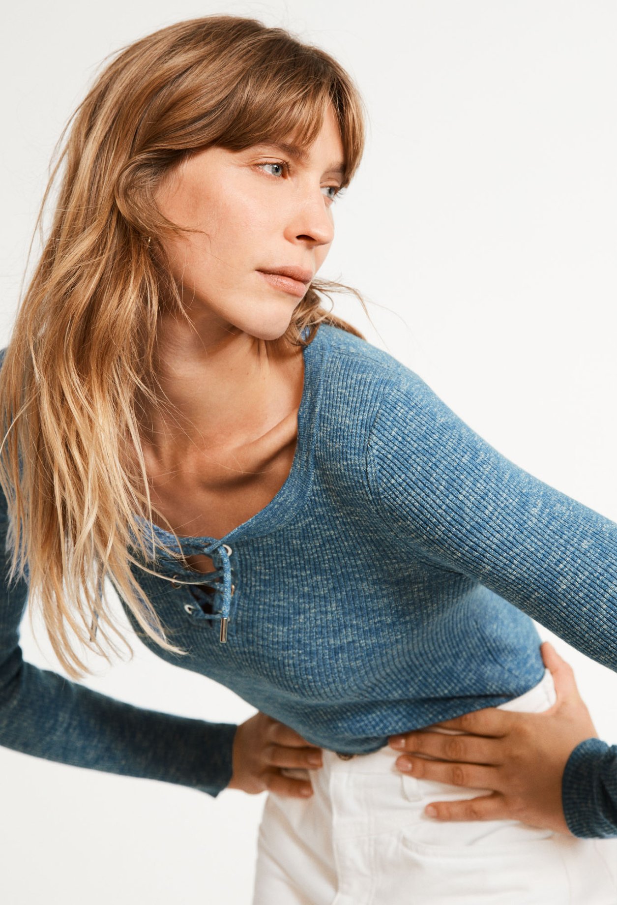 Pull decollete lace