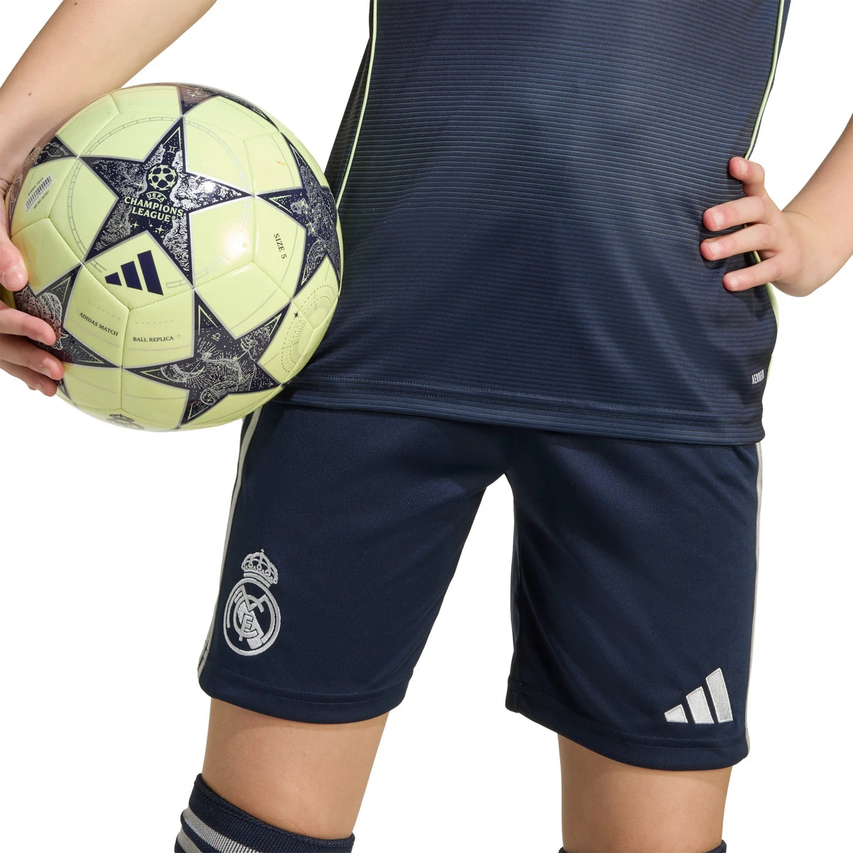 Calções adidas Real Madrid Segundo Equipamento 2025-2026 Criança