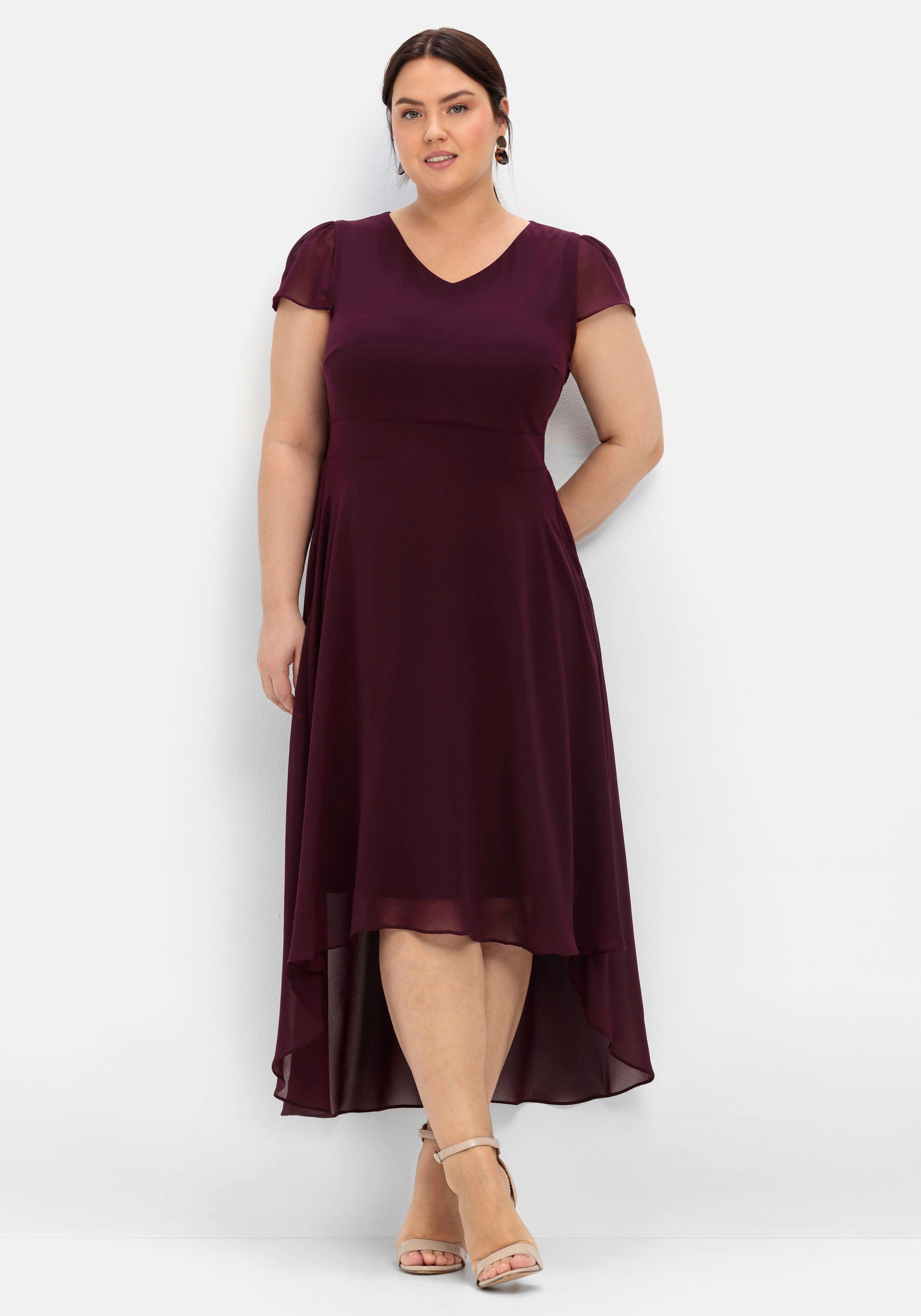 Abendkleid mit Flügelärmeln