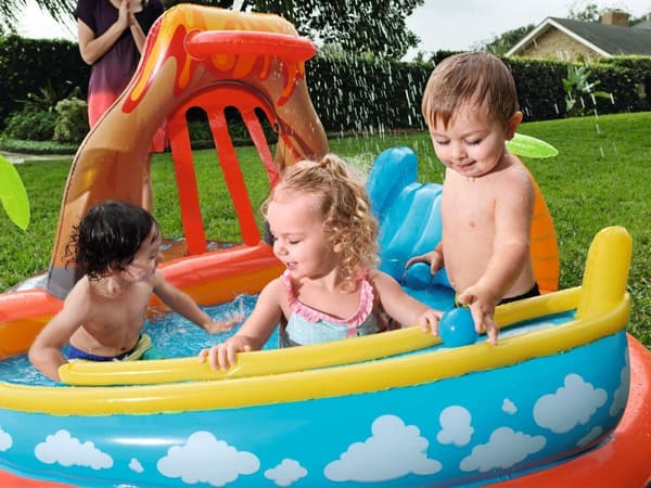 Lava Lagoon oppblåsbar lekeplass 265 x 265 x 104 cm Bestway 53069