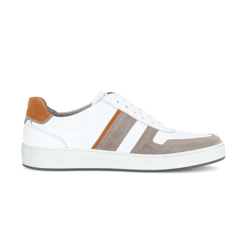 Lage sneaker wit