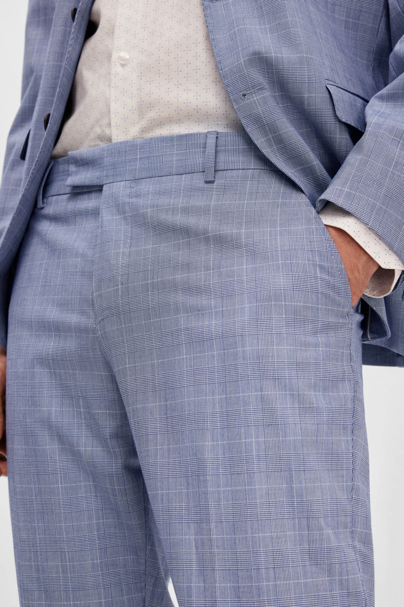 Terno com calça xadrez. - Olá