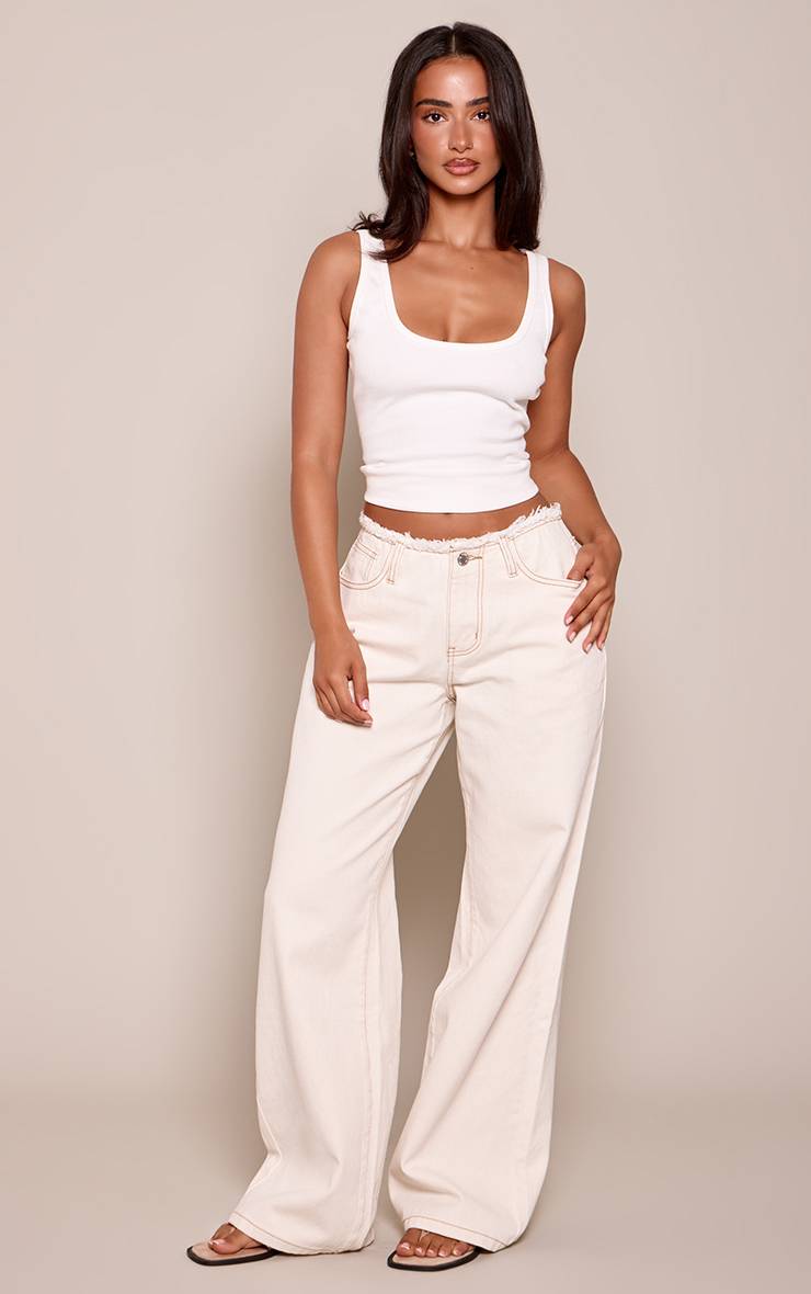 Ecru Jean Petite Taille Basse Jambe Droite Avec Taille Effilochée