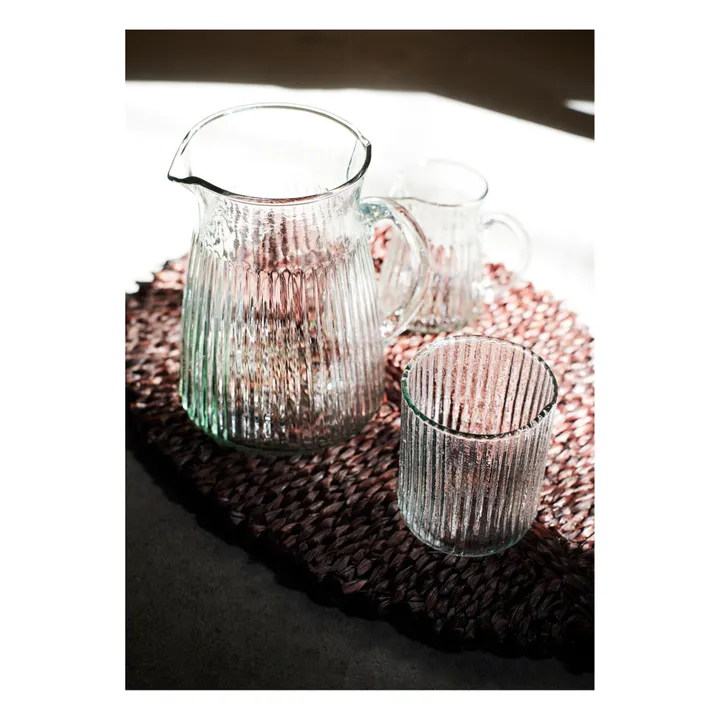 Madam Stoltz Carafe en verre strié