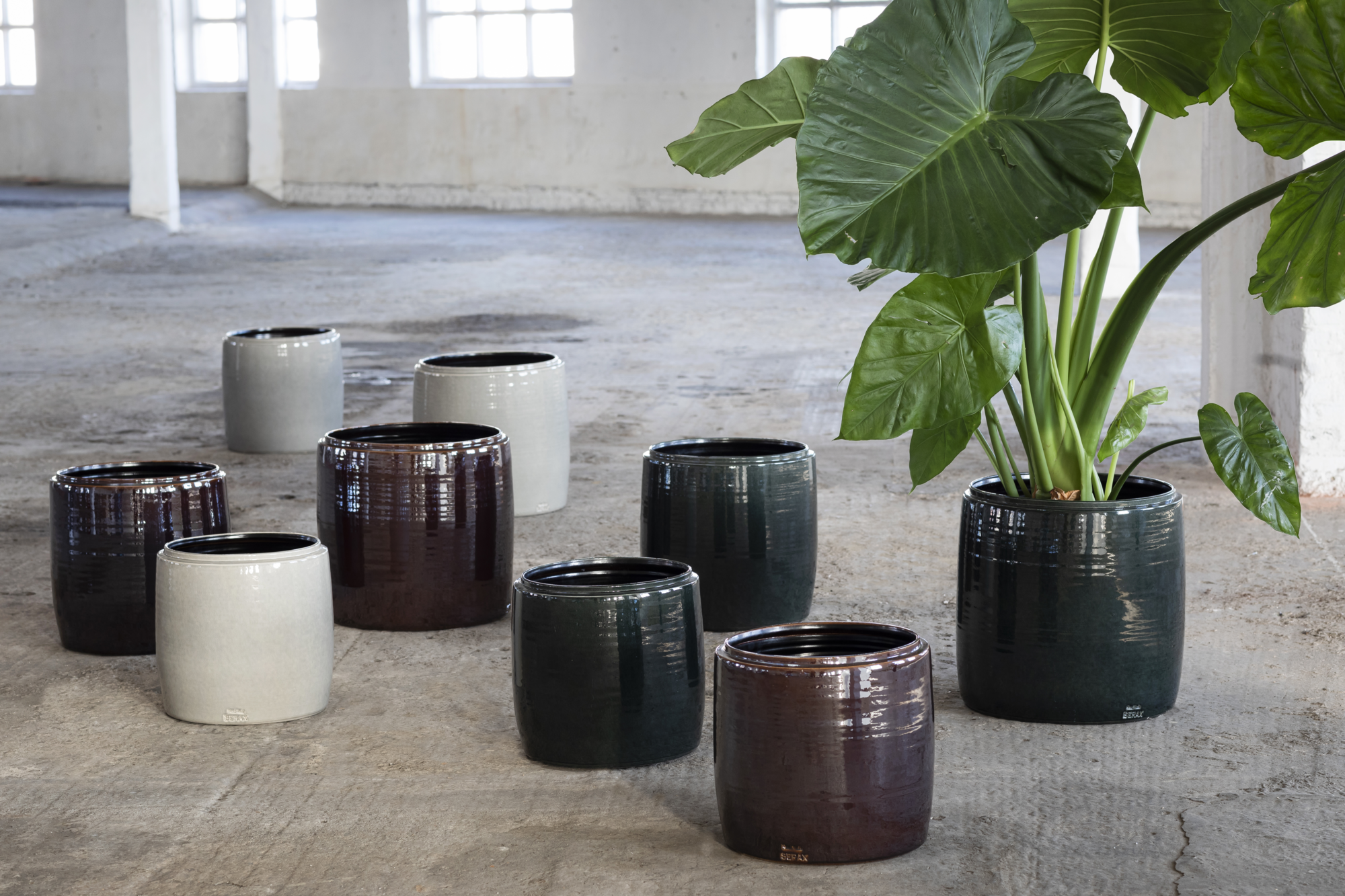 Bloempot S dark grey
