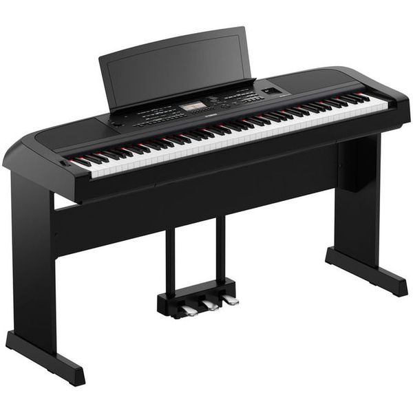 Yamaha DGX-670 B Bundle