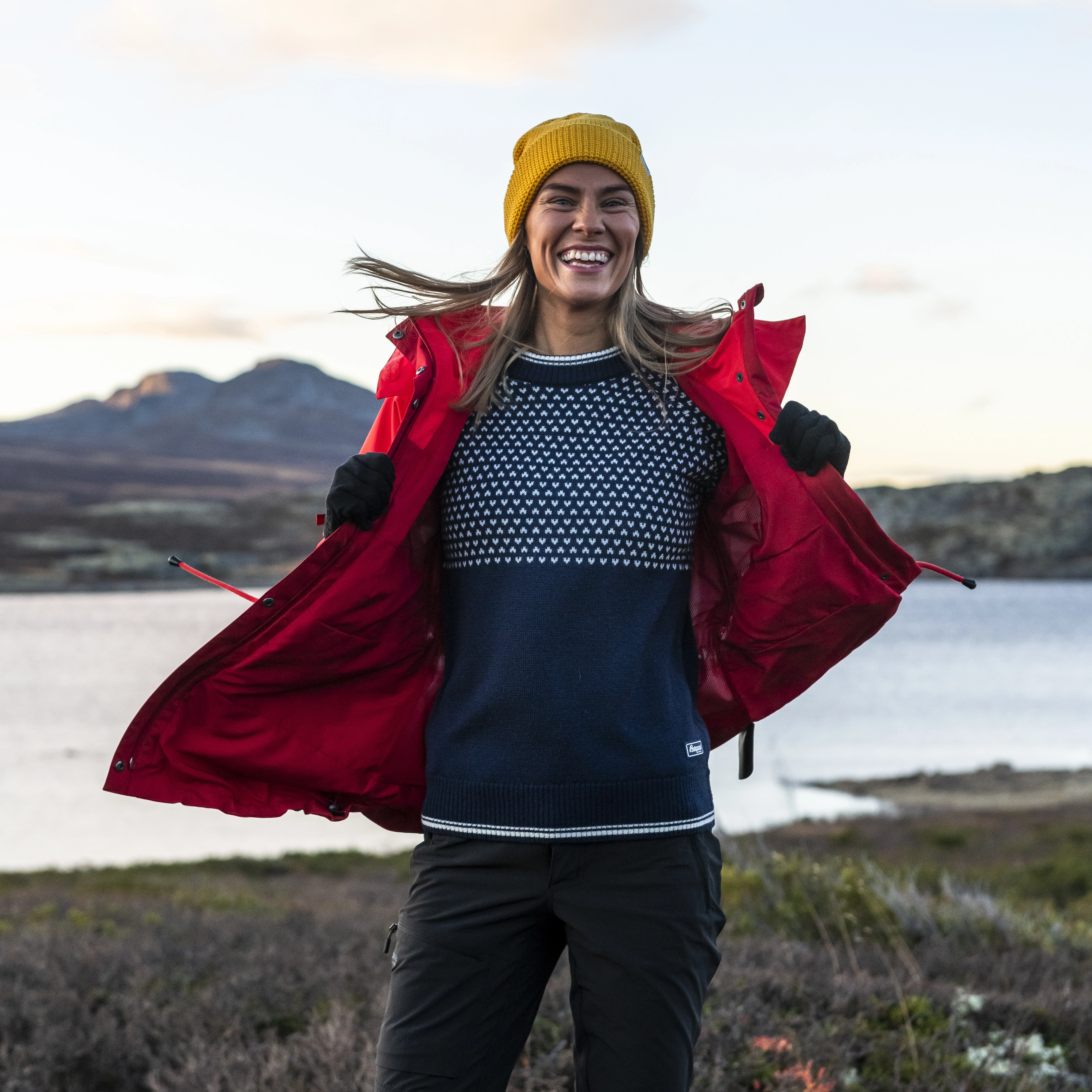 Alvdal Wool W Jumper Navy / Vanilla White