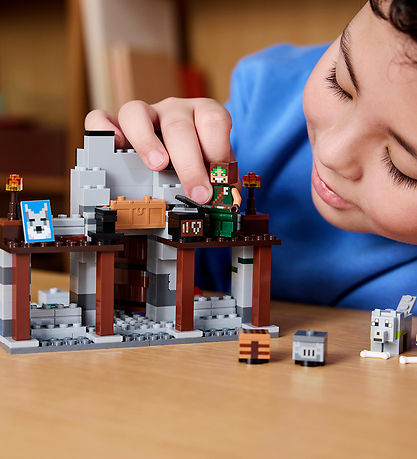 LEGO? Minecraft - Ulveh?jborgen 21261 - 312 Dele