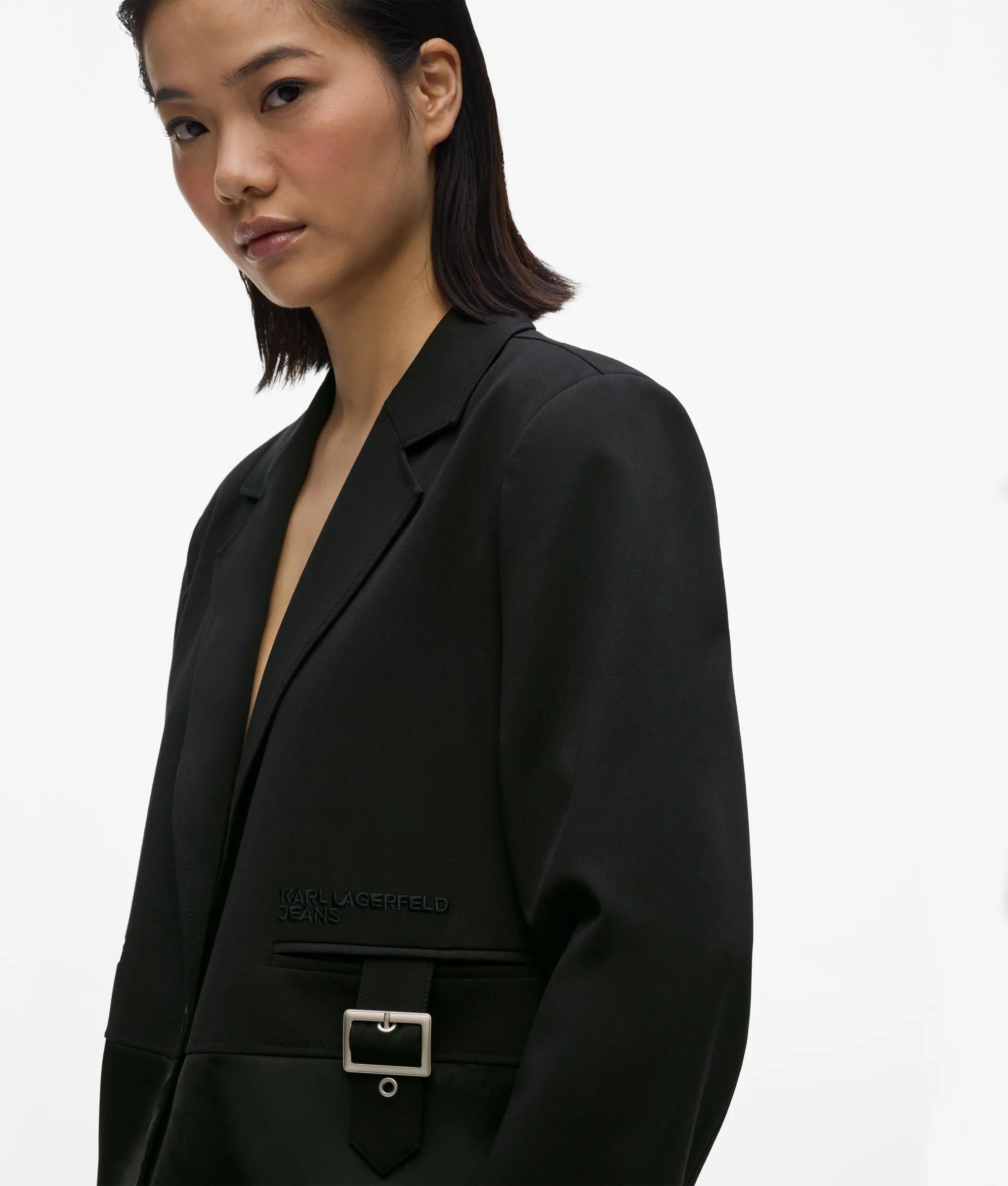 Blazer met gespsluiting