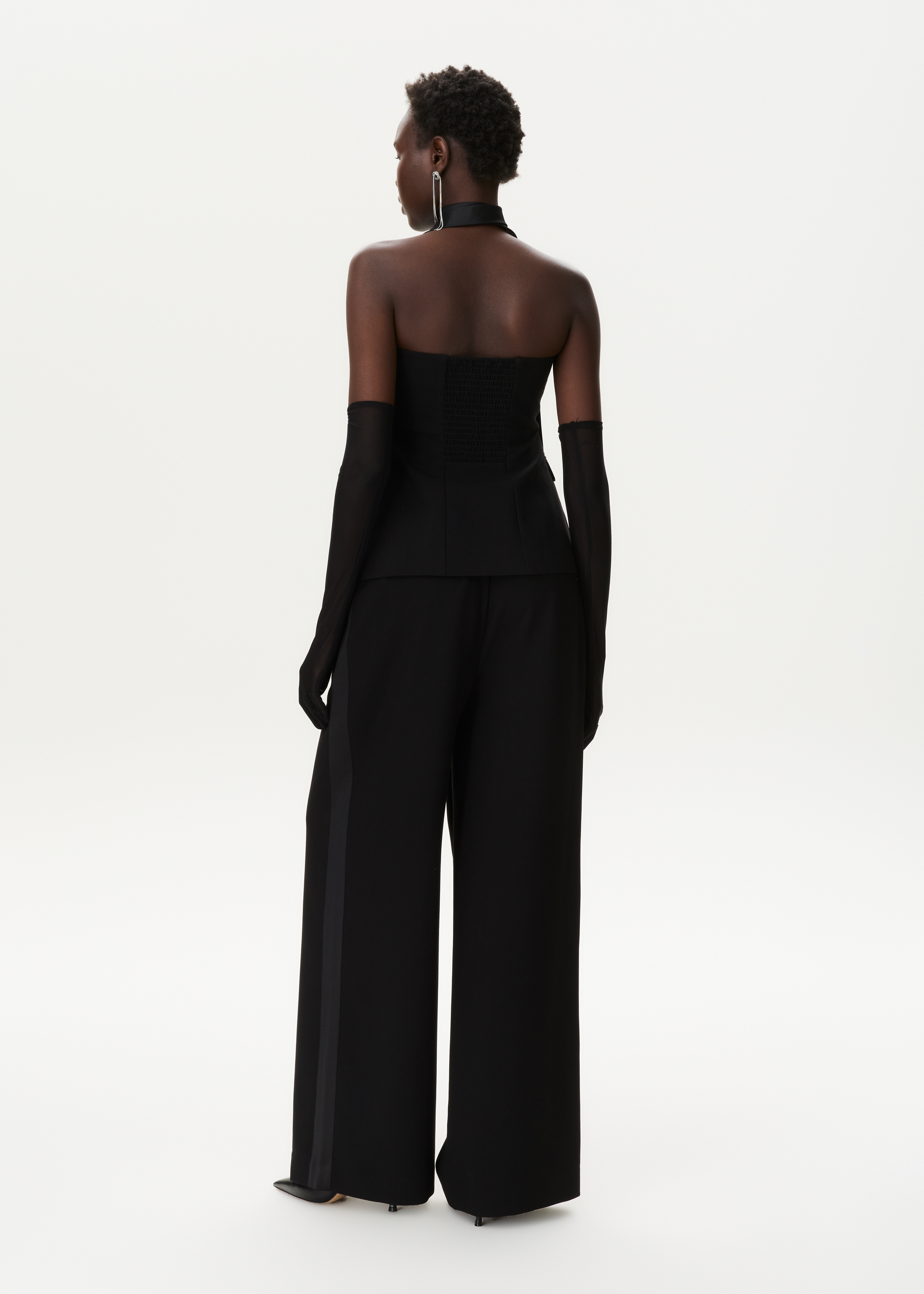 Strapless gilet