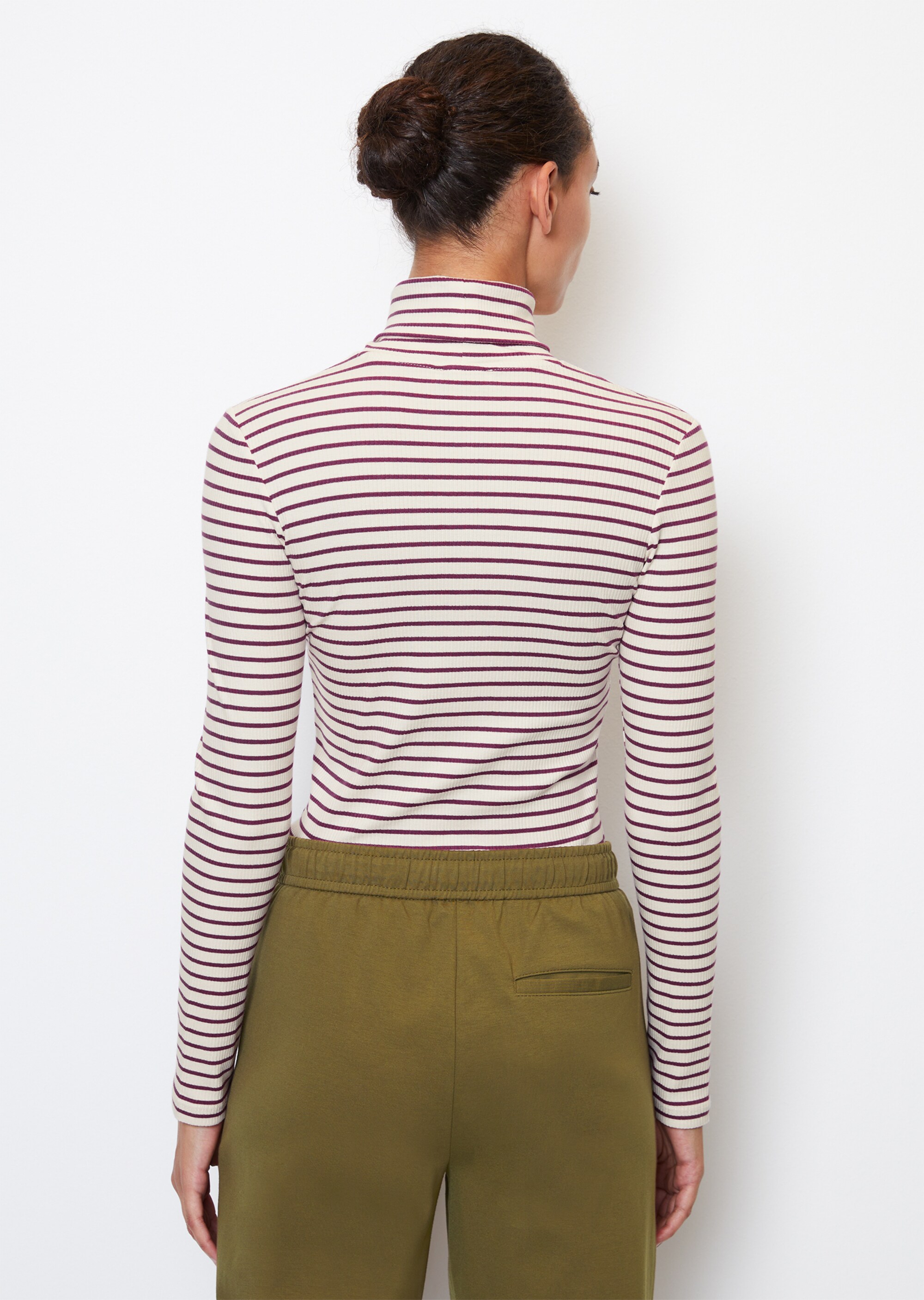Rollkragen-Longsleeve shapedmit TENCEL™ Modal