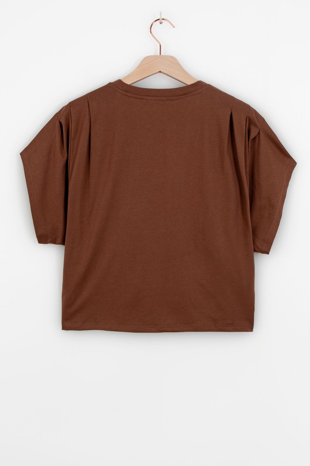 Donkerbruin T-shirt met geplooide details