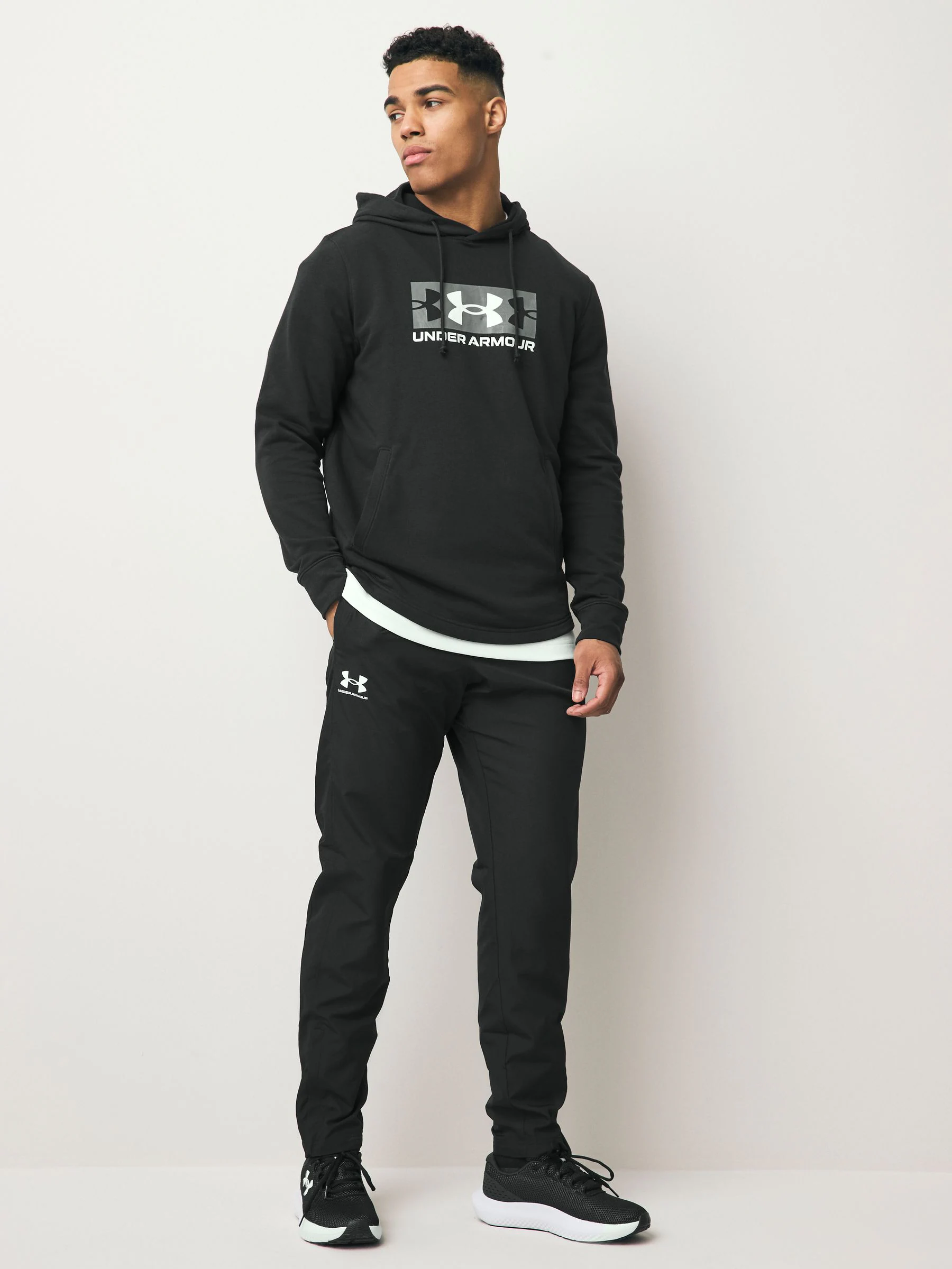 Zwart - Under Armour Rival Windbreaker Joggers