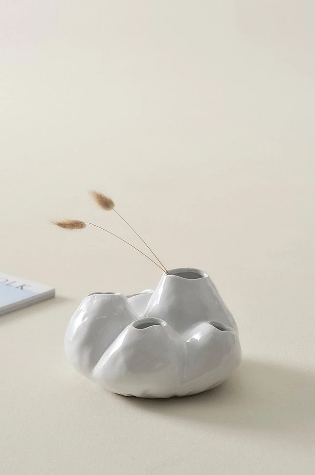 CAVE vase