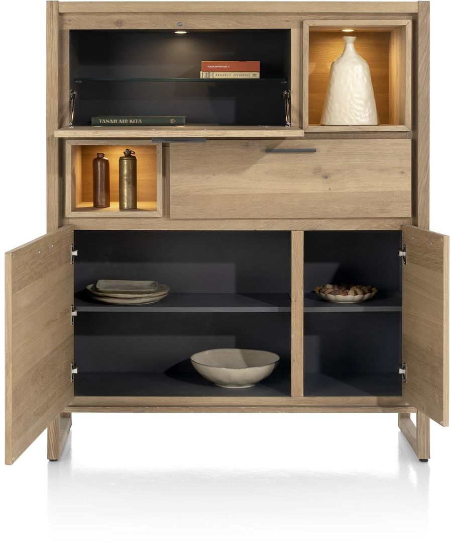 Henders en Hazel Nystead Highboard