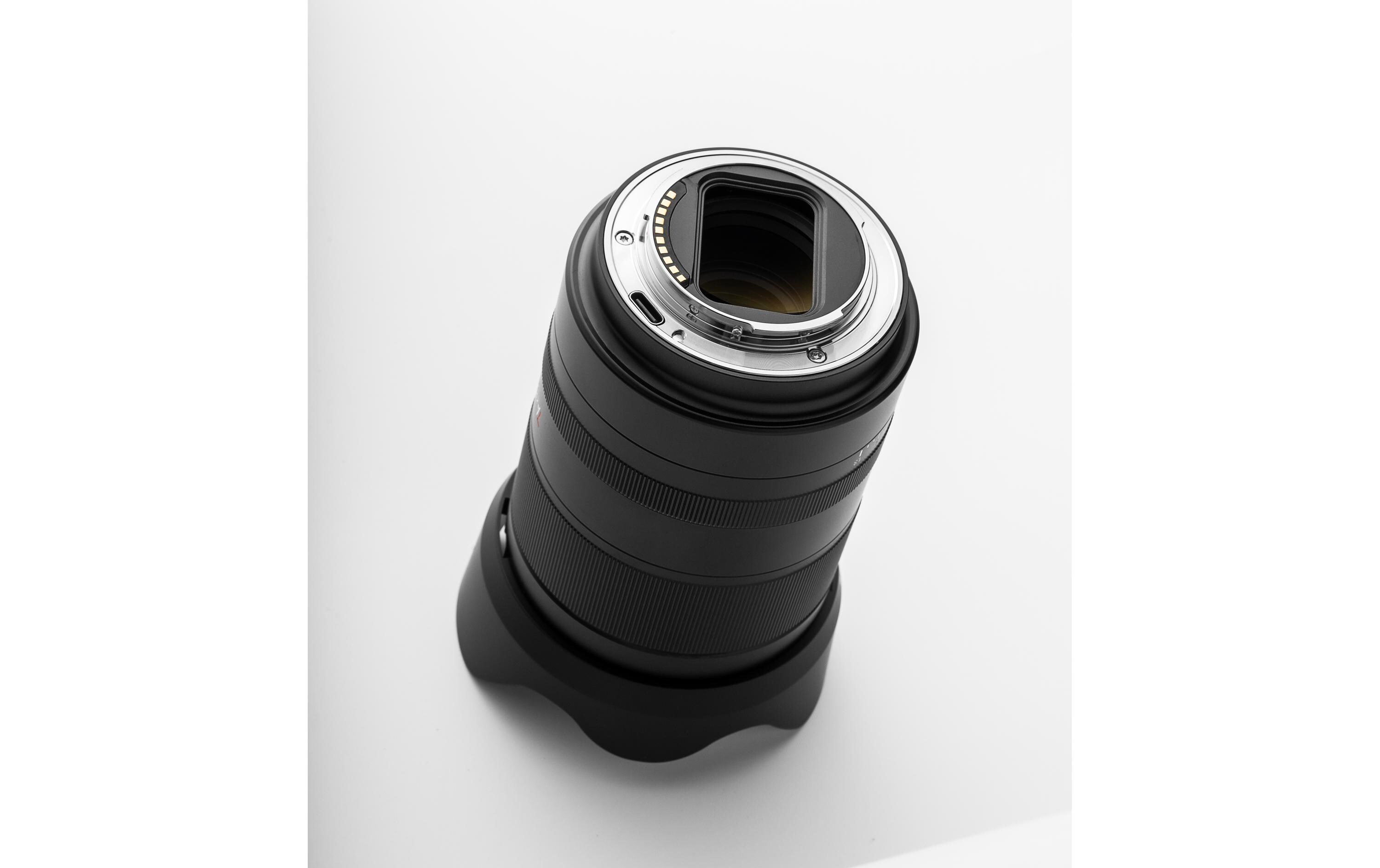 Festbrennweite 50 mm F/1.8 AF – Sony E-Mount<br>Speziell für Sony E-Mount-Vollformatkameras entwickeltes AF-Objektiv