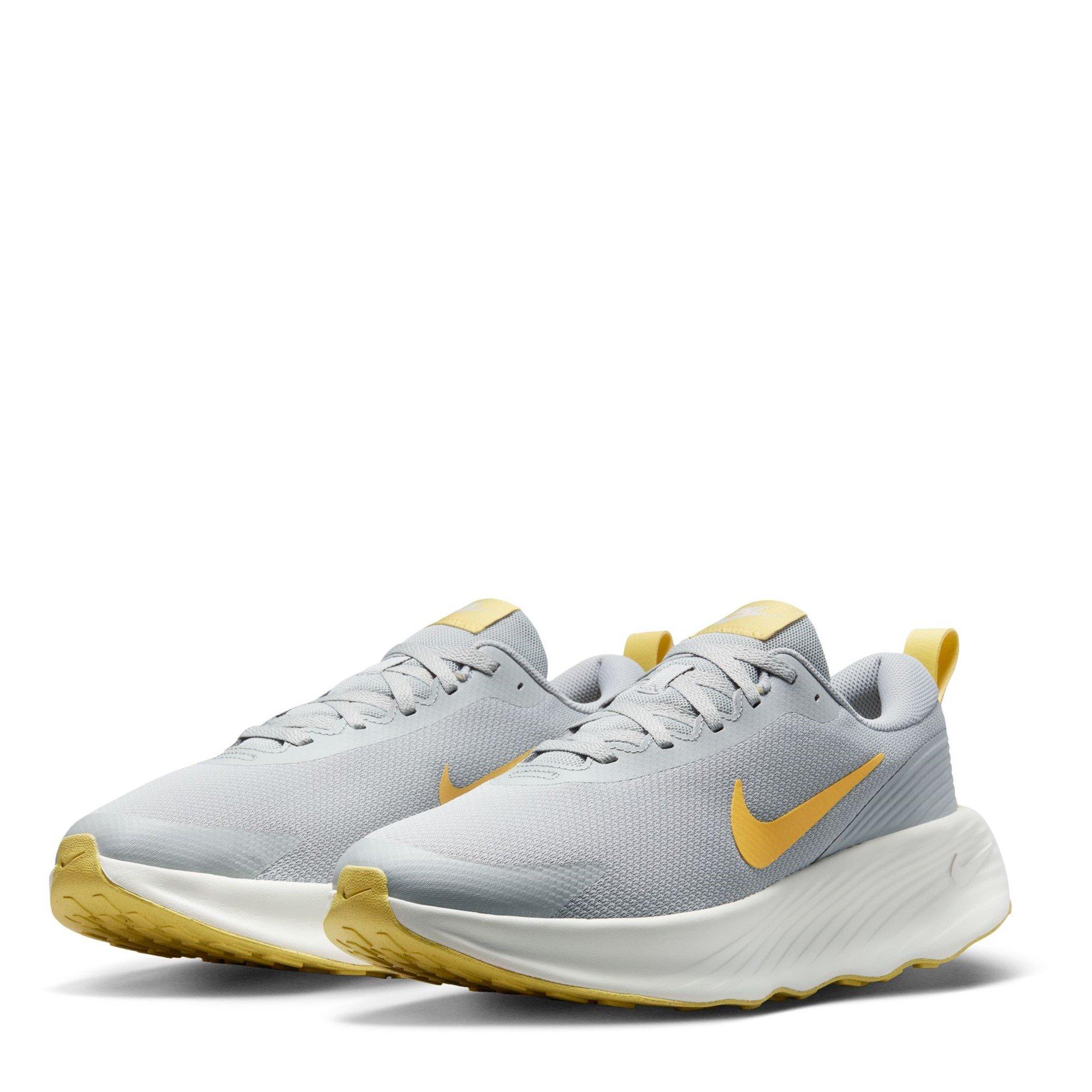 Nike Promina
