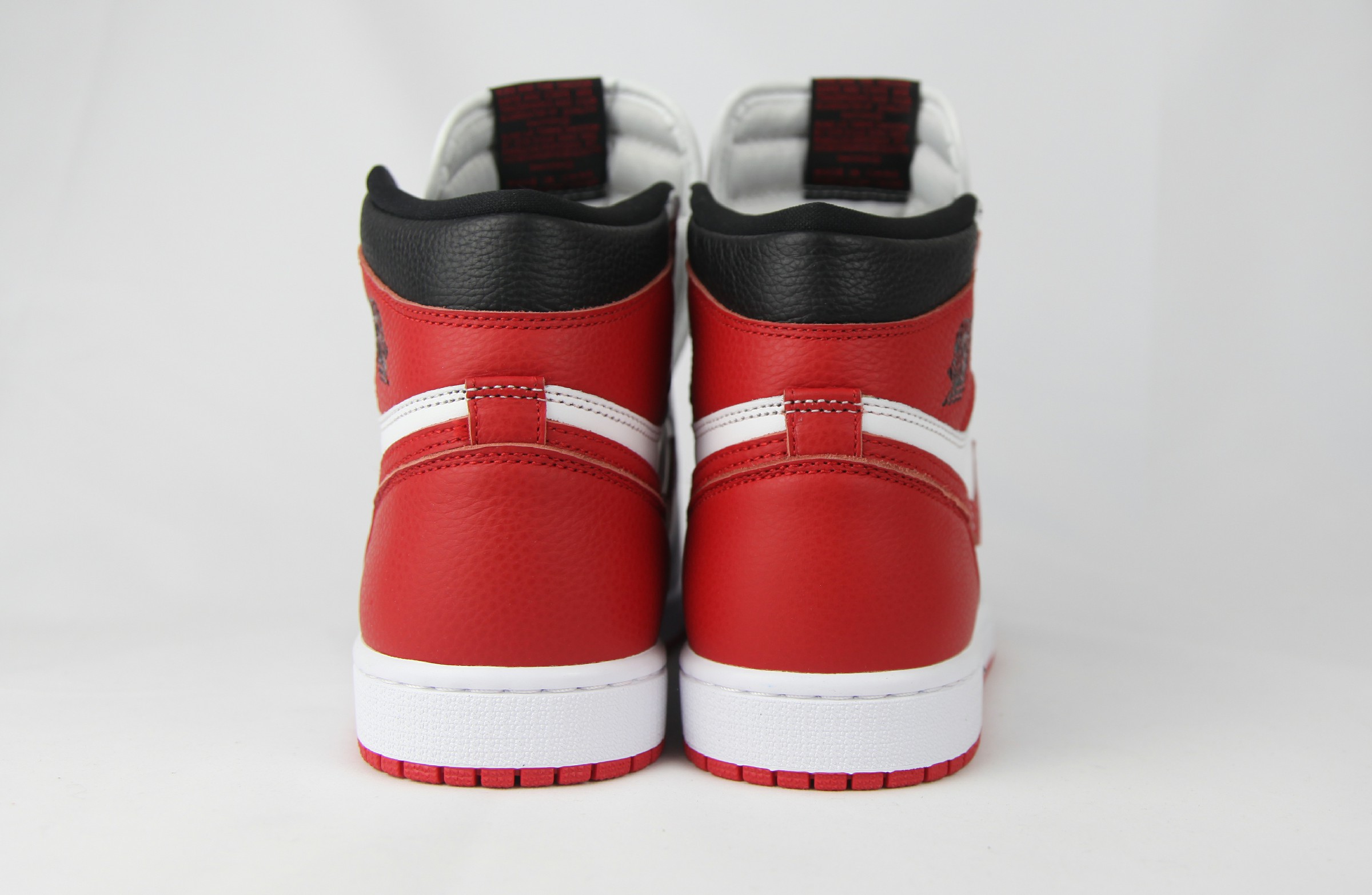 Air Jordan 1 High OG Heritage