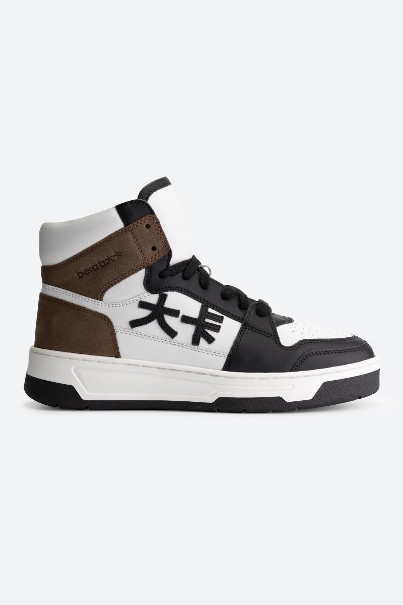 be:at:  Kobe Sneaker