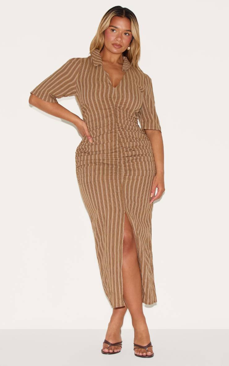 Marron Robe Maxi Shape À Rayures Avec Fronces Devant Col Et Fente Frontale