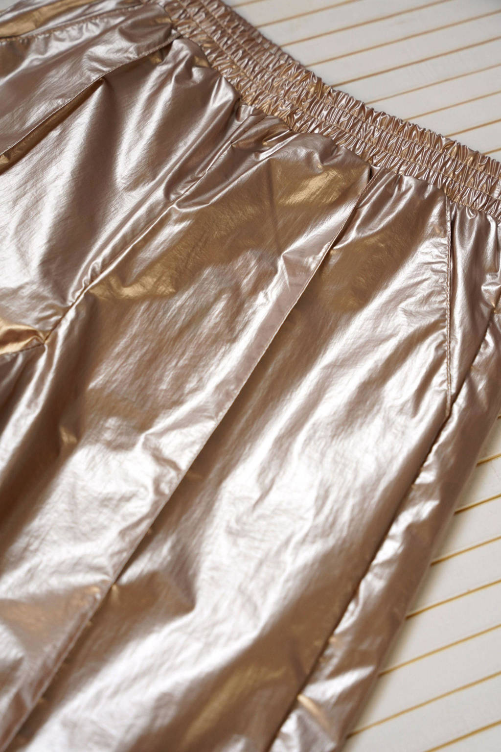 metallic tapered fit broek Bette rozegoud
