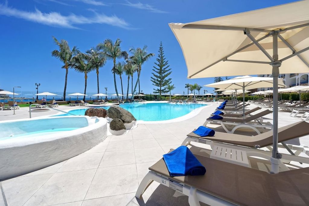 H10 Costa Mogan Logies en ontbijt - Hotel
