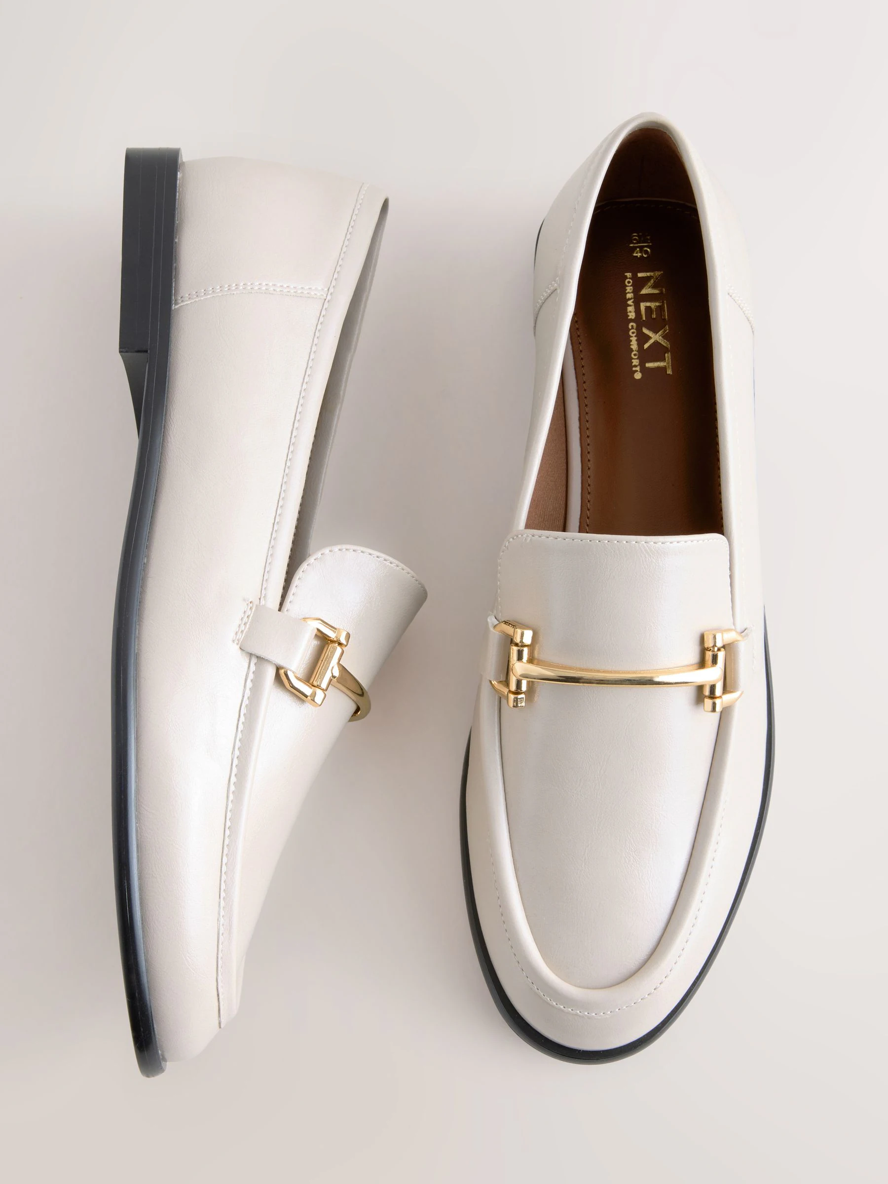 Gebroken wit - Trim Round Toe Loafers