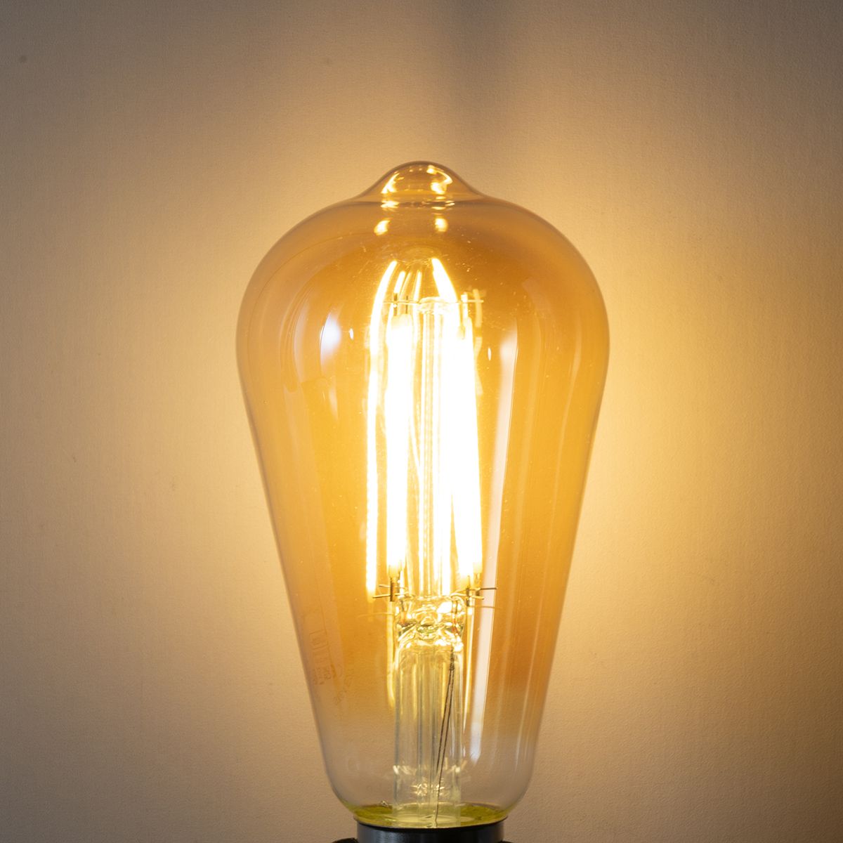 E27 3-staps dimbare LED lamp ST64 goud 6W 700 lm 2700K