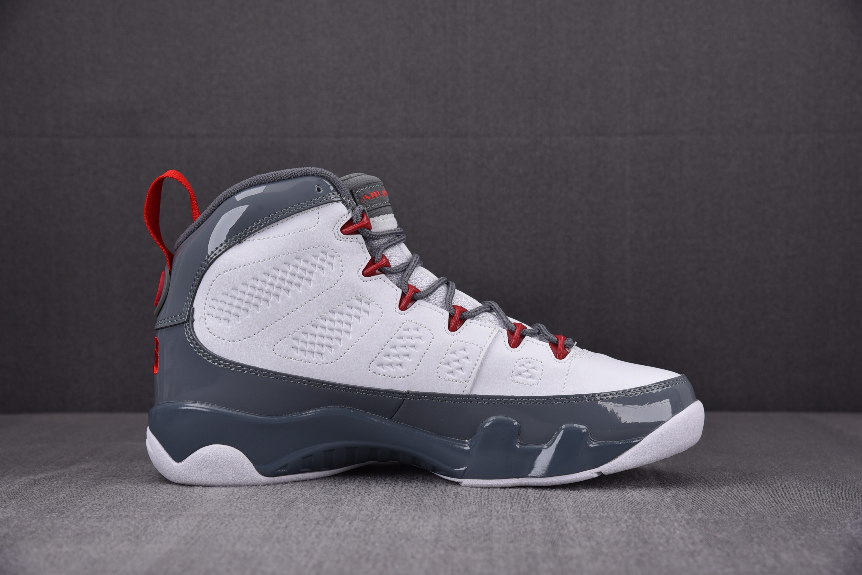 Jordan 9 Retro Fire Red