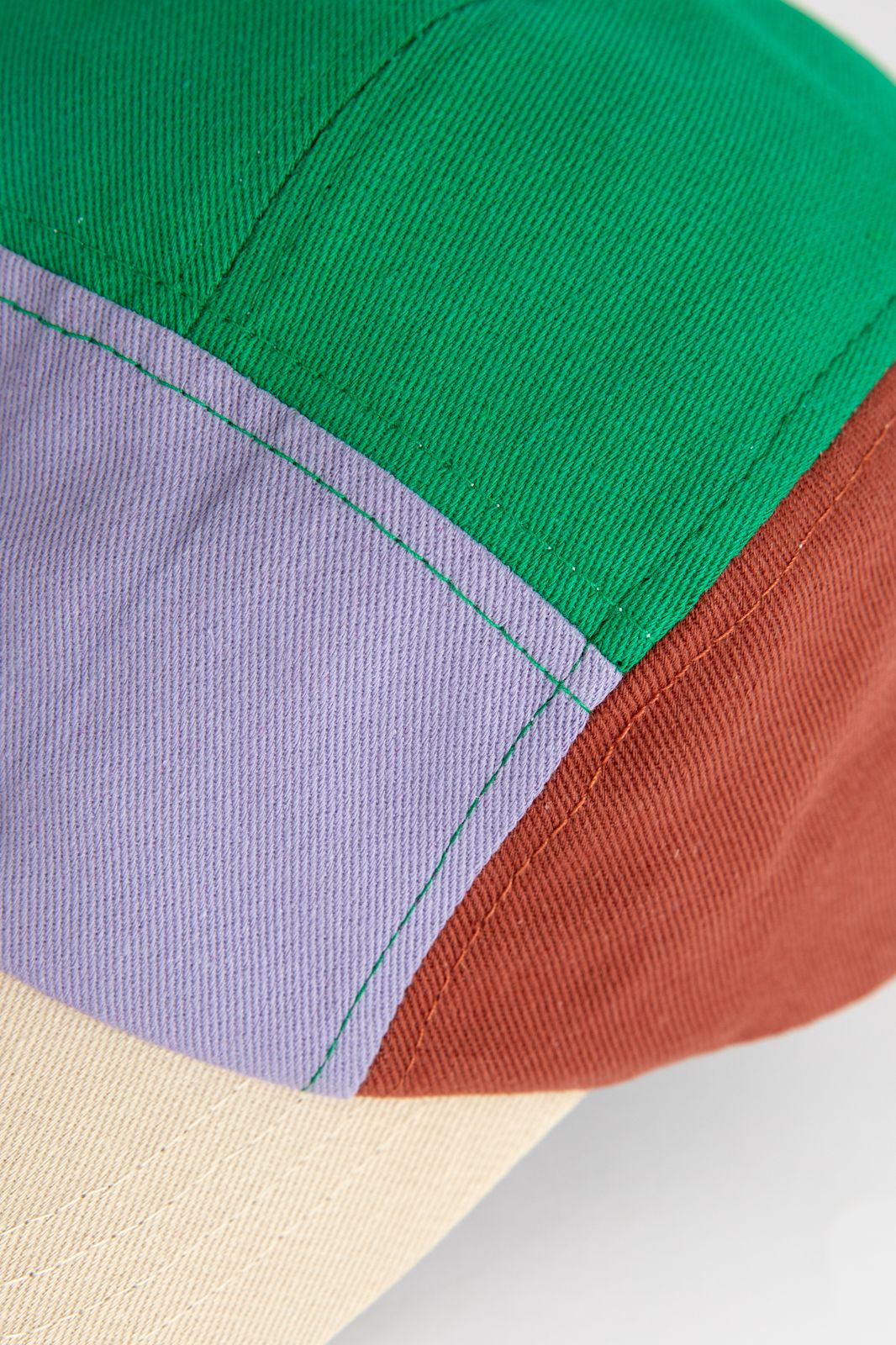Colourblock five panel pet