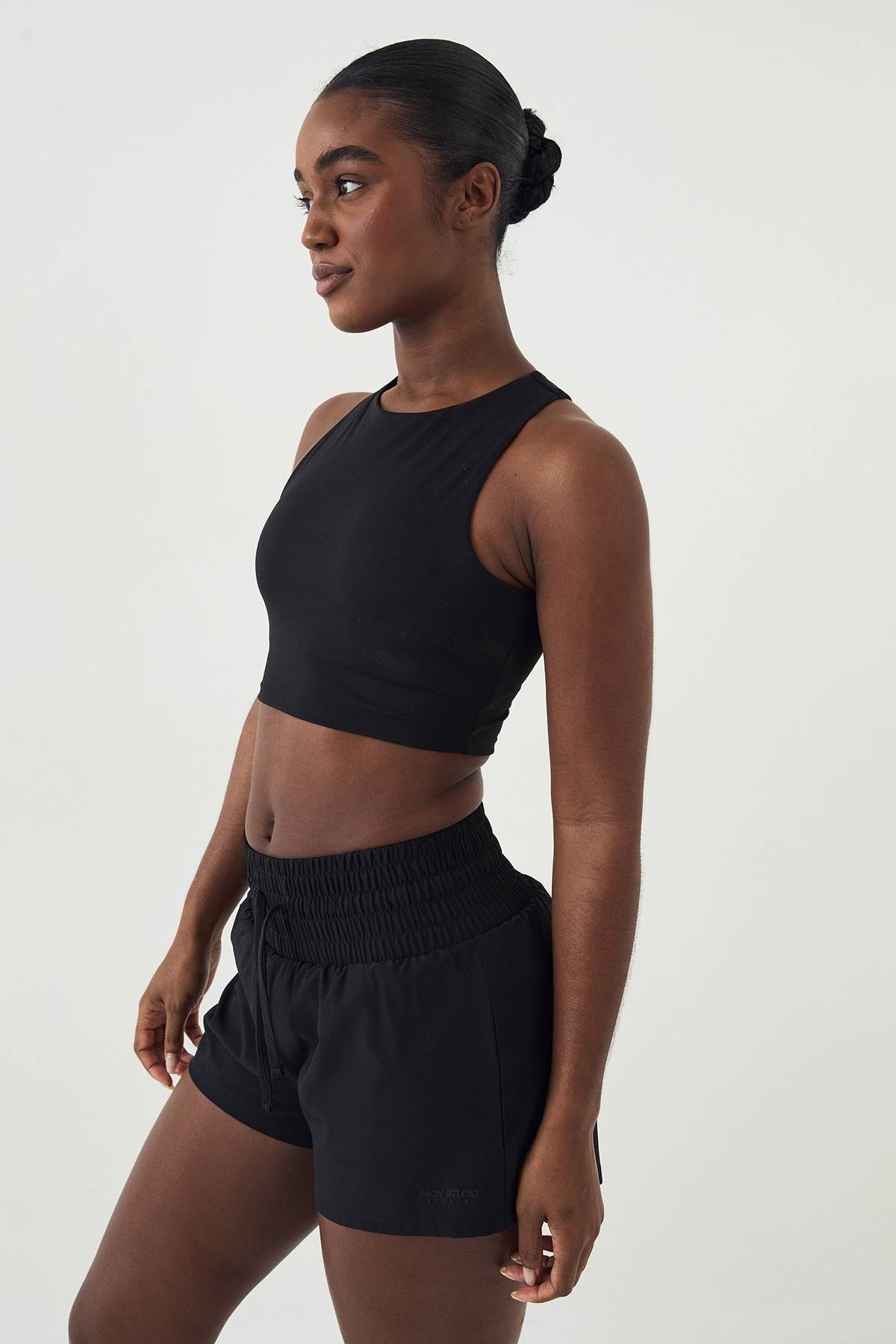 Short de Course DSGN Studio Taille Haute avec Ceinture Profonde