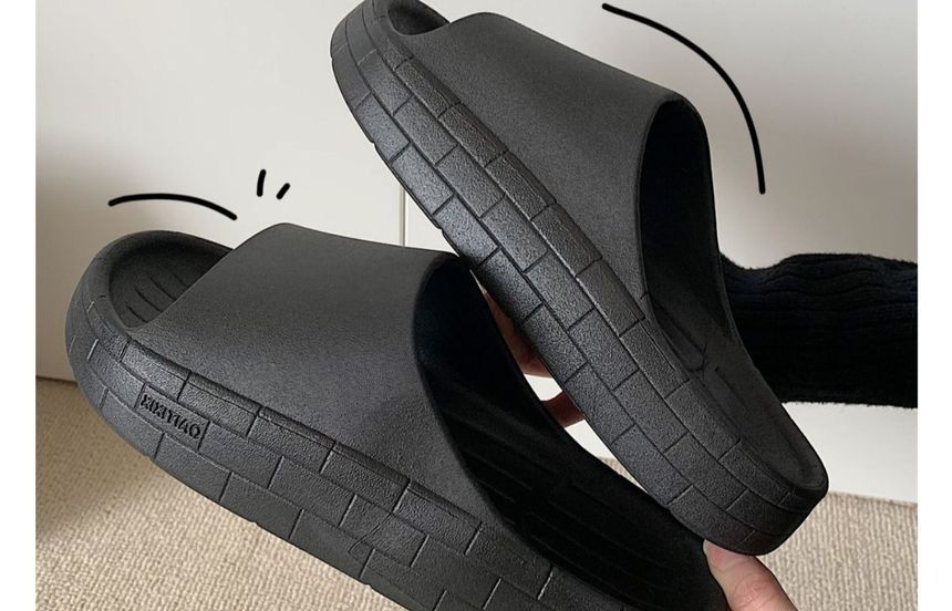 Dalli Daisy - Effen pantoffels met plateauzool